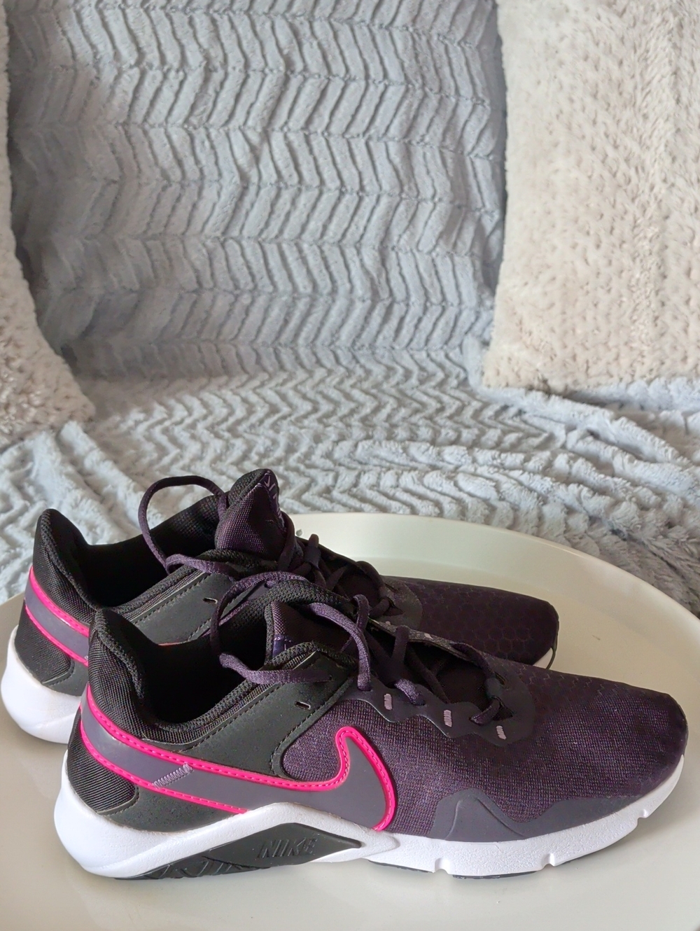 Nike Women’s Purple & Pink Athletic Sneakers